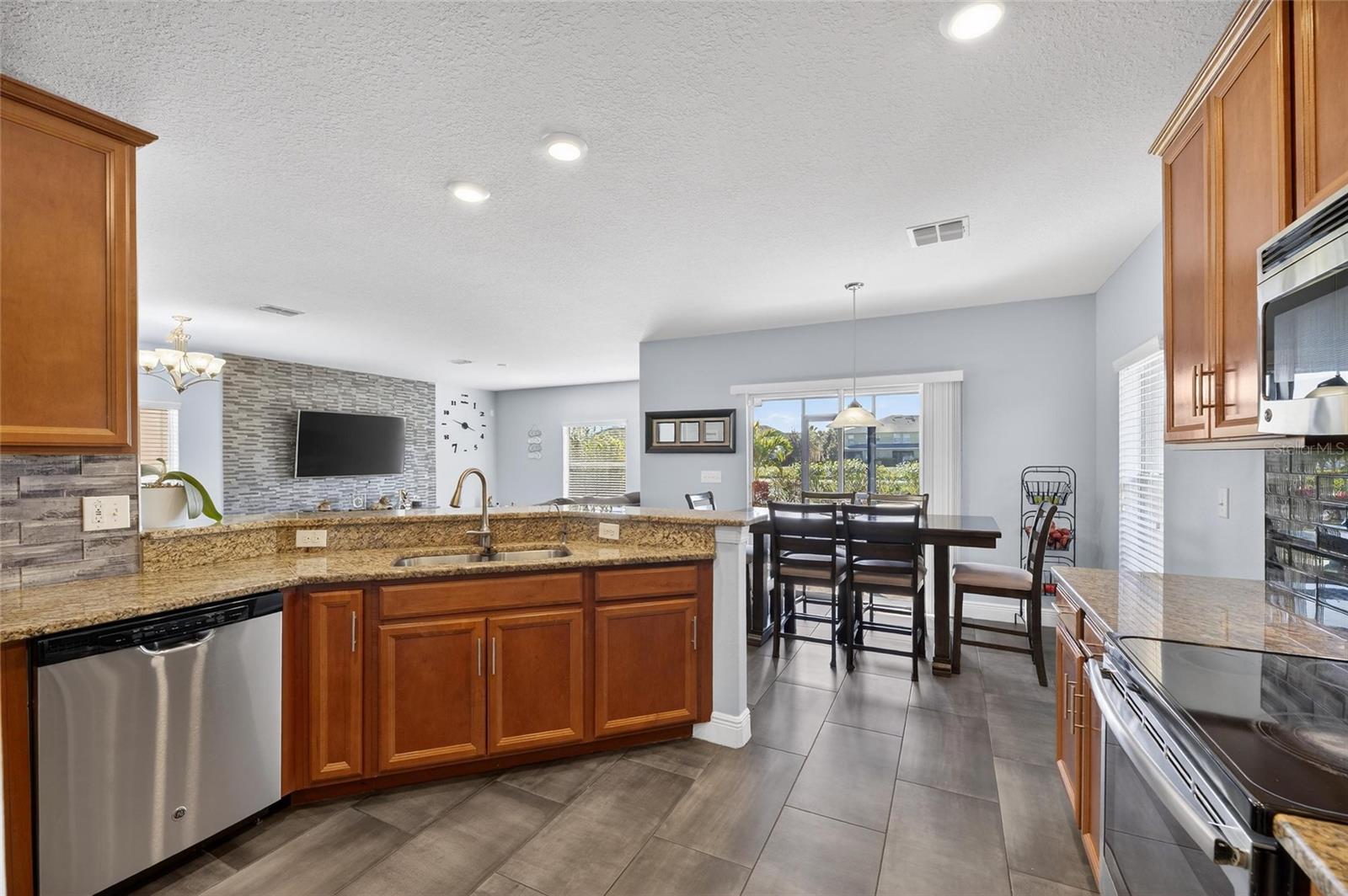 1504 Trailwater, Ruskin, FL 33570