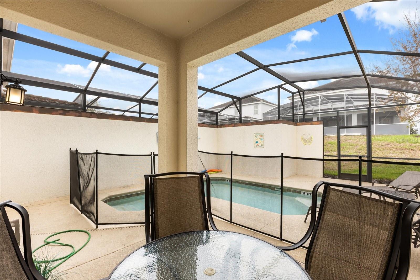 9075 Dogleg Dr, Davenport, FL 33896