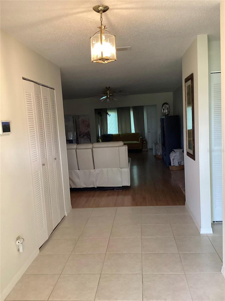 2512 Lancaster Unit 2512, Sun City Center, FL 33573