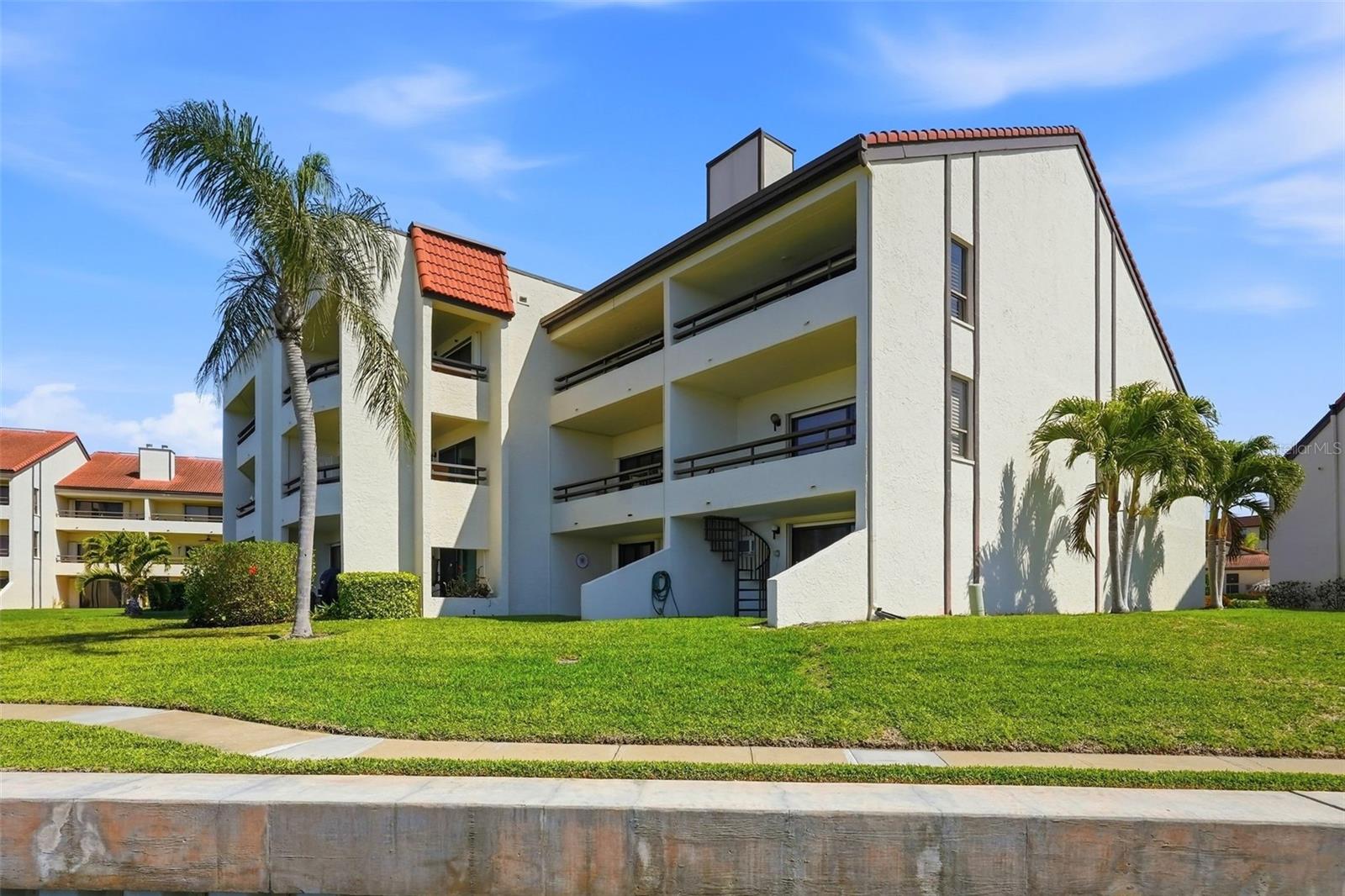 128 1st Street E. Unit 102, Tierra Verde, FL 33715