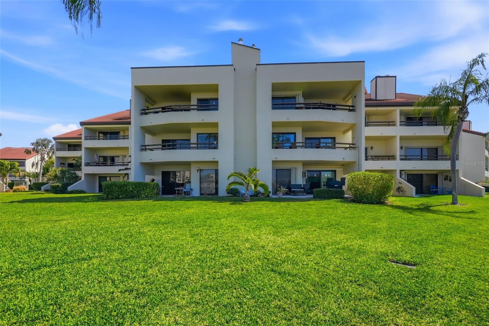 128 1st Street E. Unit 102, Tierra Verde, FL 33715