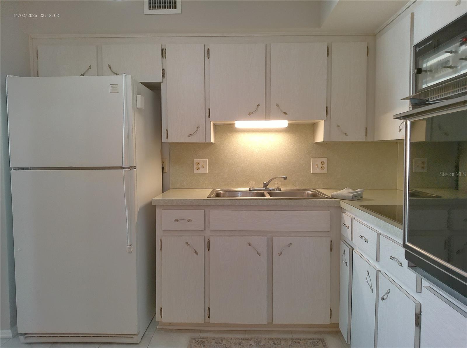 2456 Ecuadorian Unit 38, Clearwater, FL 33763