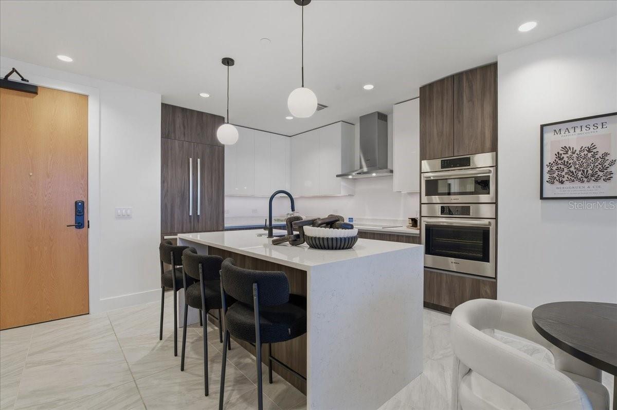 777 3rd Unit 1202, St Petersburg, FL 33701