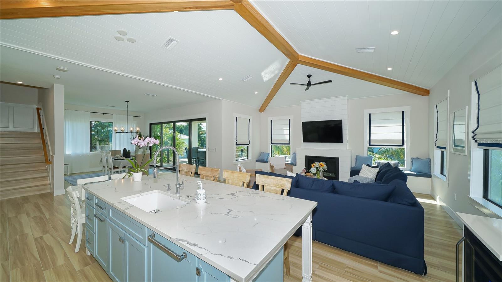307 62nd, Holmes Beach, FL 34217