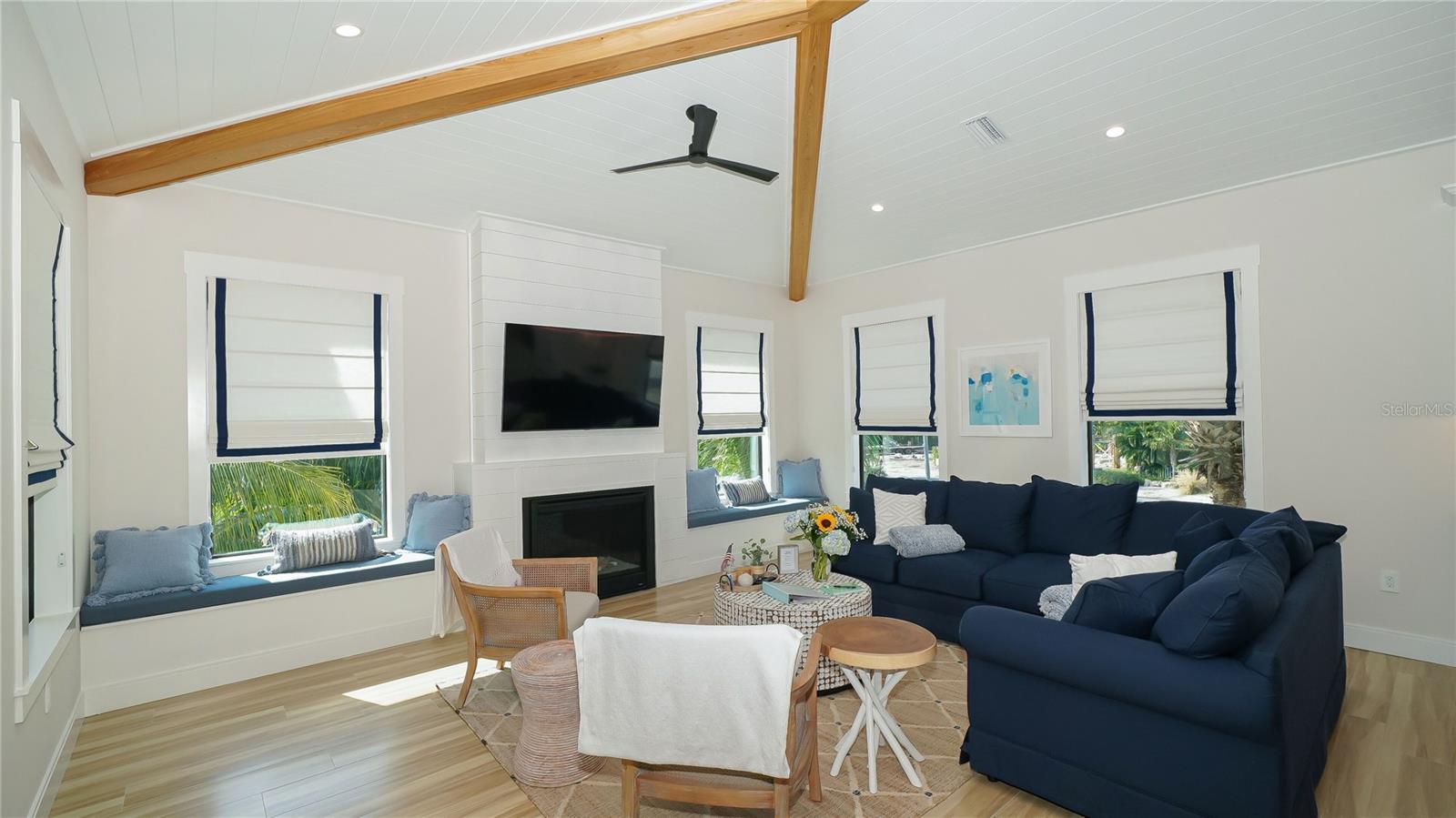 307 62nd, Holmes Beach, FL 34217
