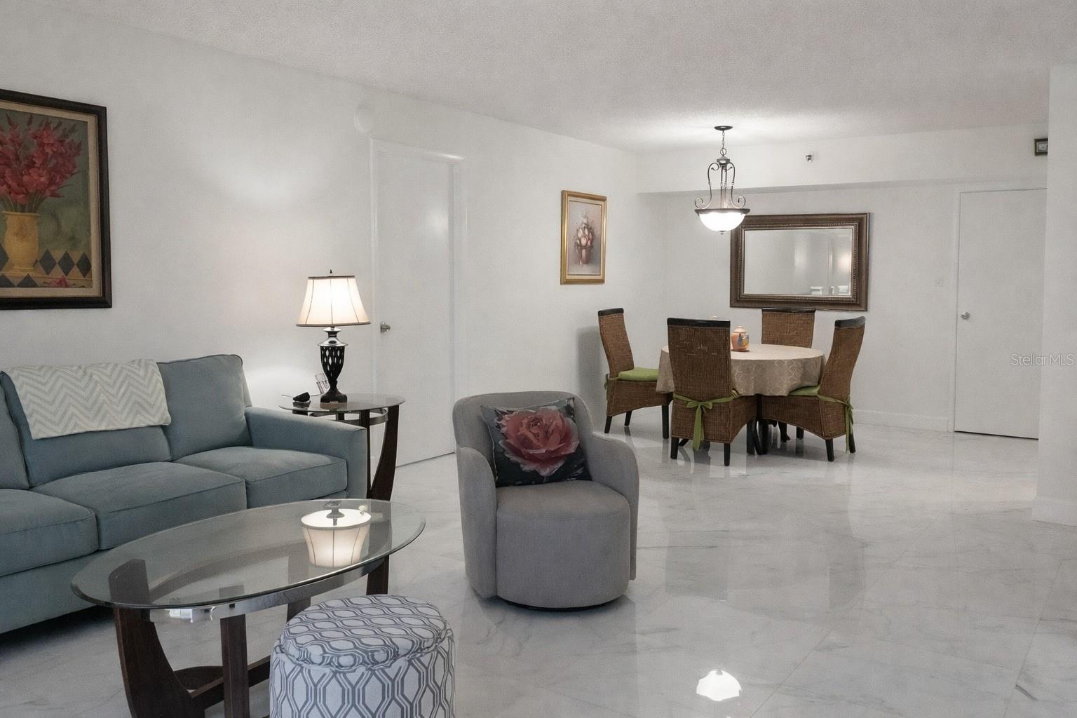 1000 Saint Charles Unit 209, Pembroke Pines, FL 33026