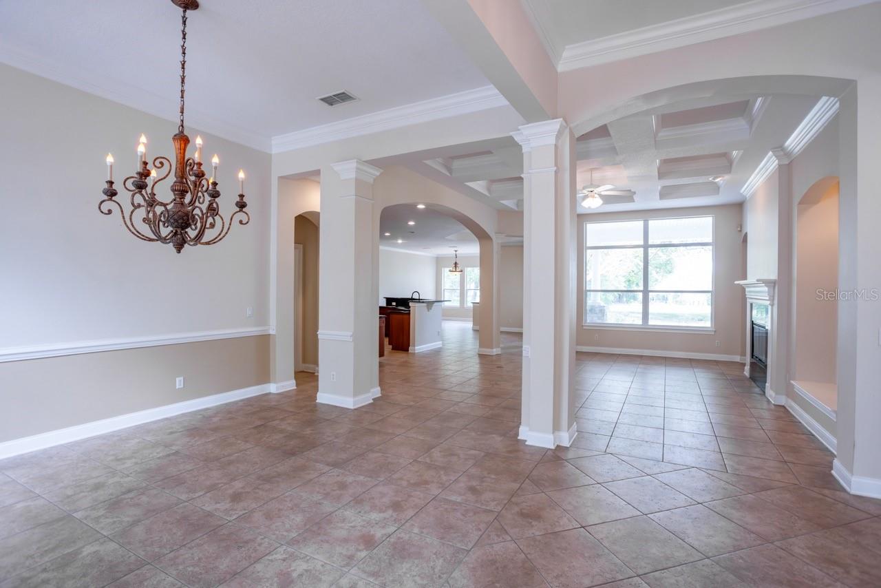 25609 Hawks Run, Sorrento, FL 32776