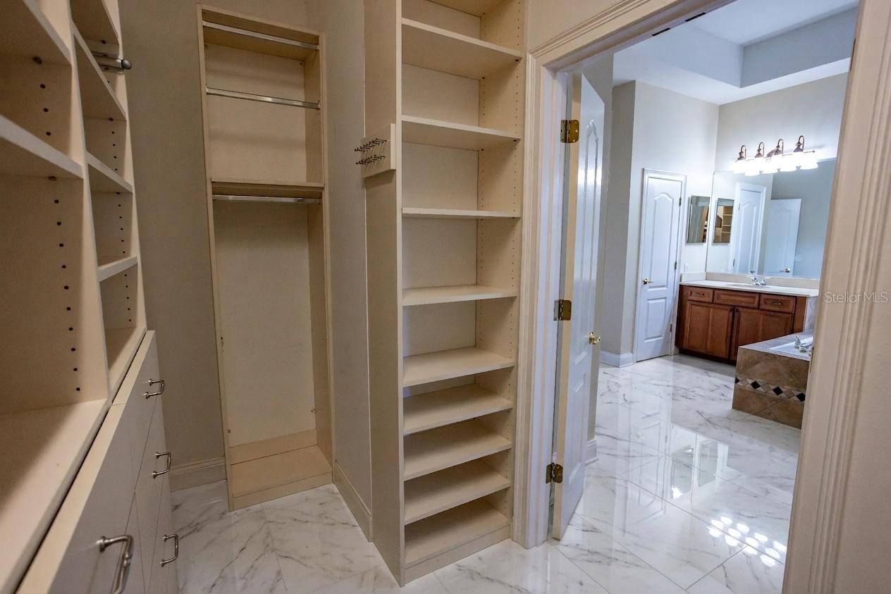 25609 Hawks Run, Sorrento, FL 32776