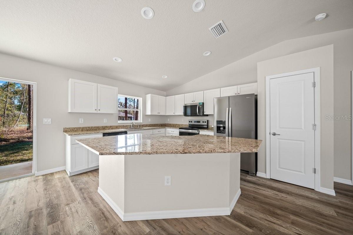8992 Lisa, Citrus Springs, FL 34433