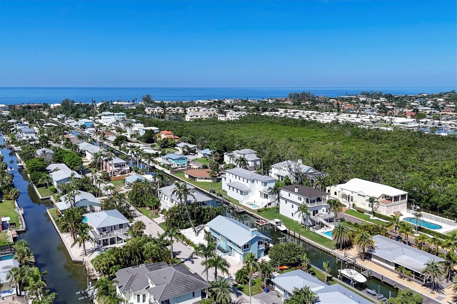 825 Tarawitt, Longboat Key, FL 34228