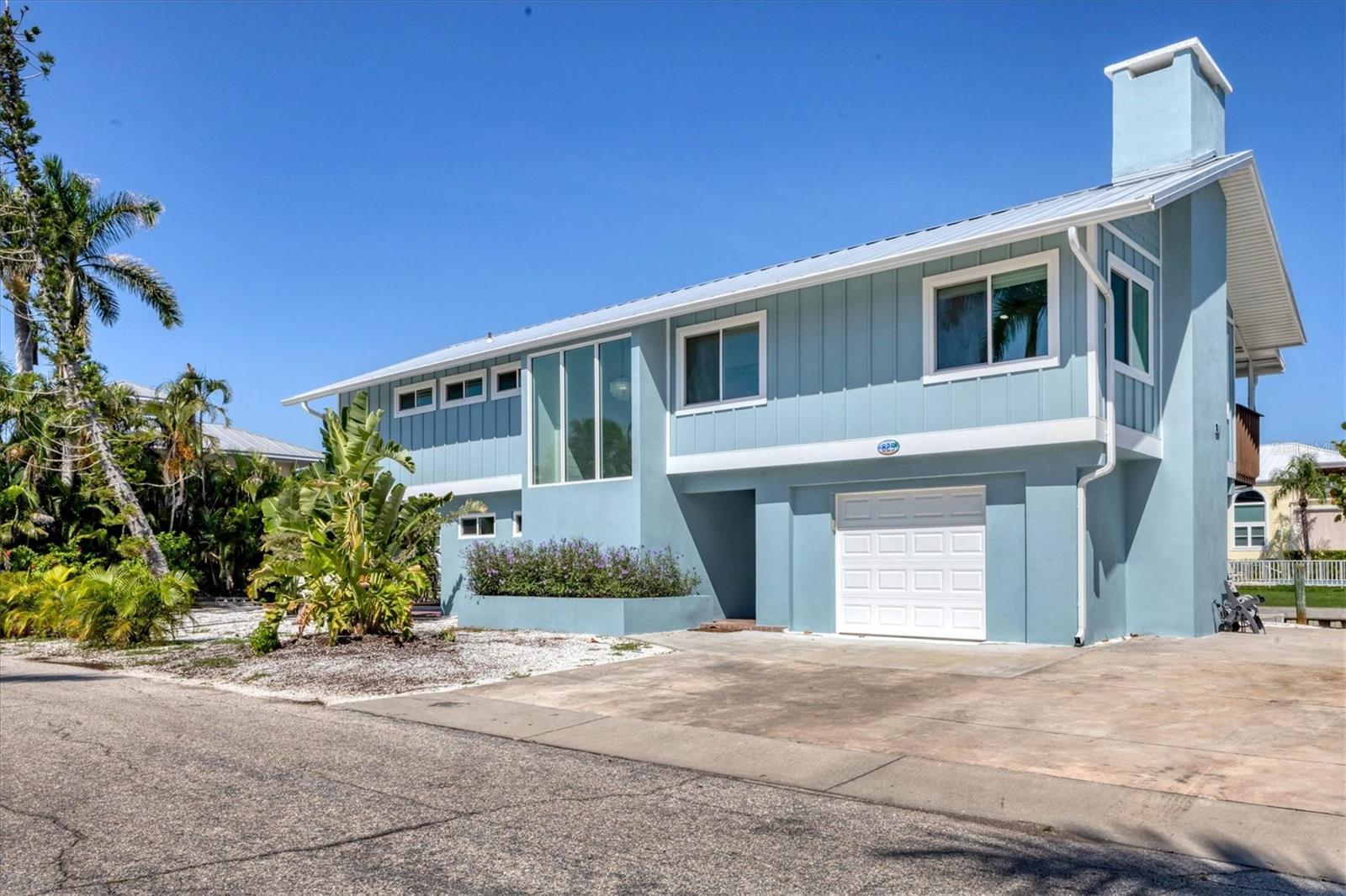 825 Tarawitt, Longboat Key, FL 34228