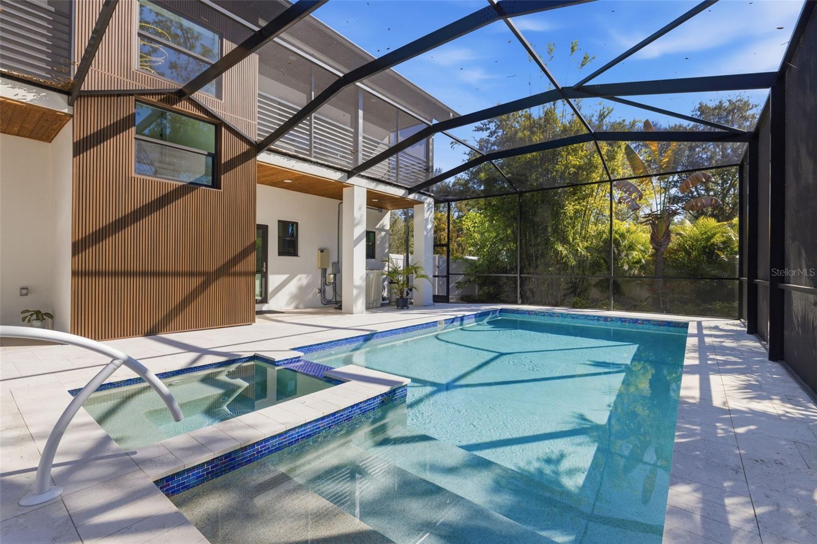 639 43rd, St Petersburg, FL 33703
