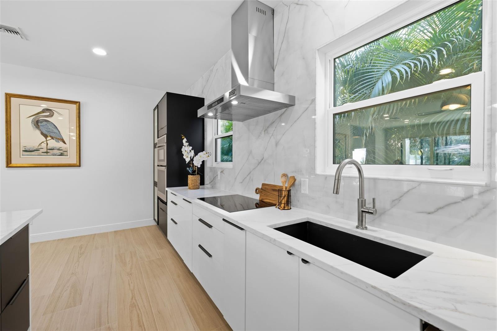 639 43rd, St Petersburg, FL 33703