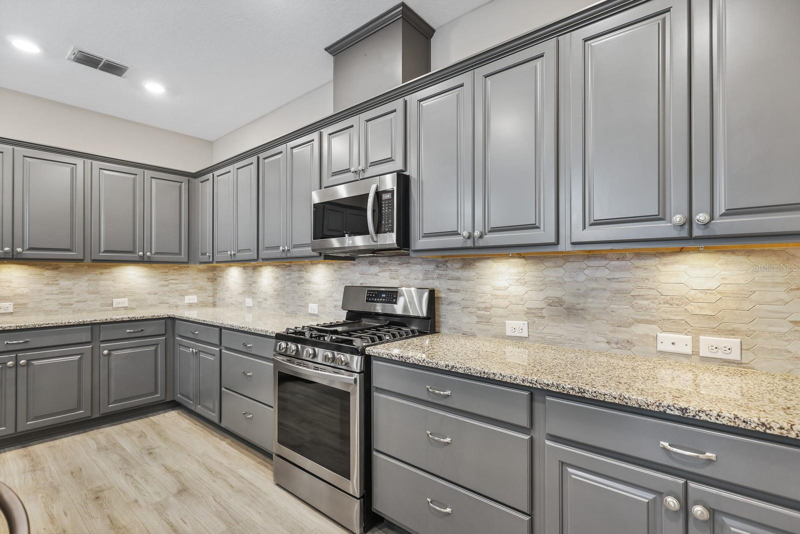 13892 Kingfisher Glen, Lithia, FL 33547