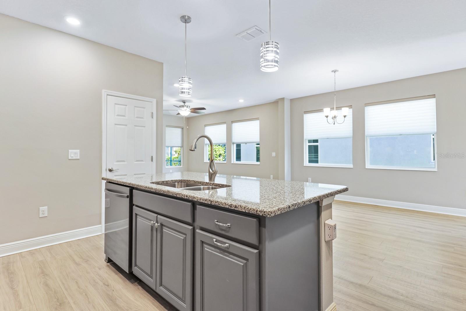 13892 Kingfisher Glen, Lithia, FL 33547