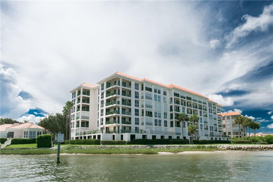 4717 Dolphin Cay Unit 507, St Petersburg, FL 33711