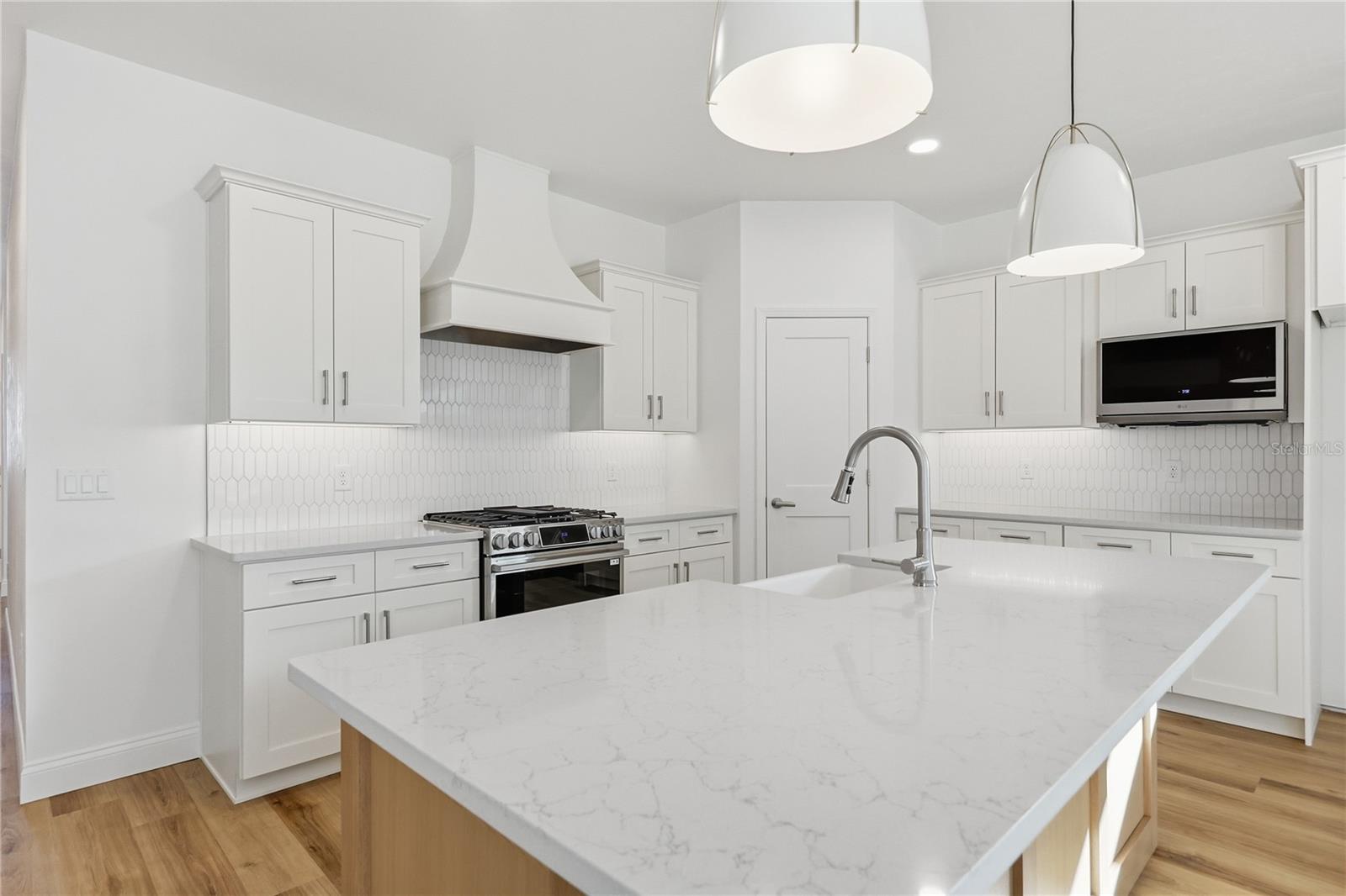 1064 67th, Gainesville, FL 32607