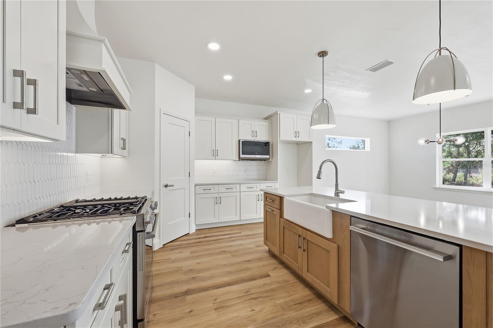 1064 67th, Gainesville, FL 32607