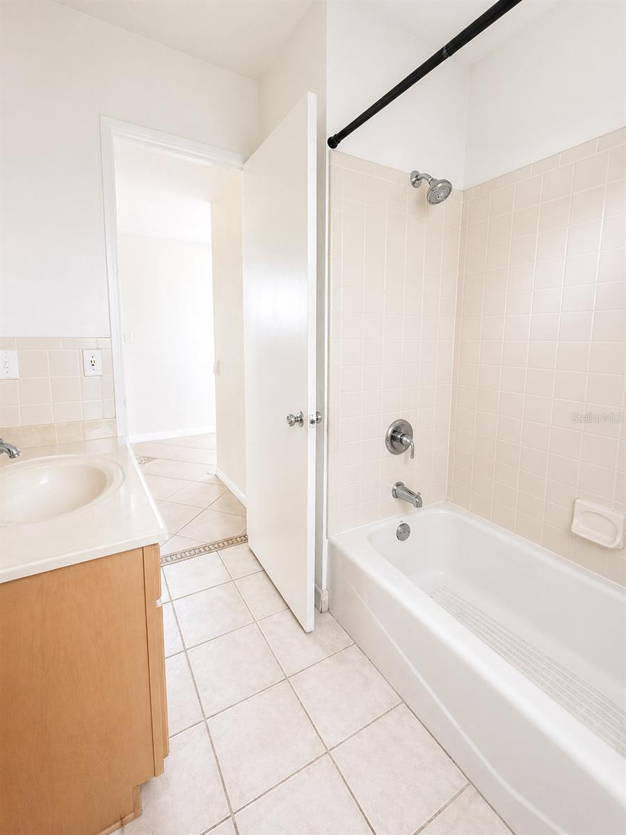 5230 11th, Gulfport, FL 33707
