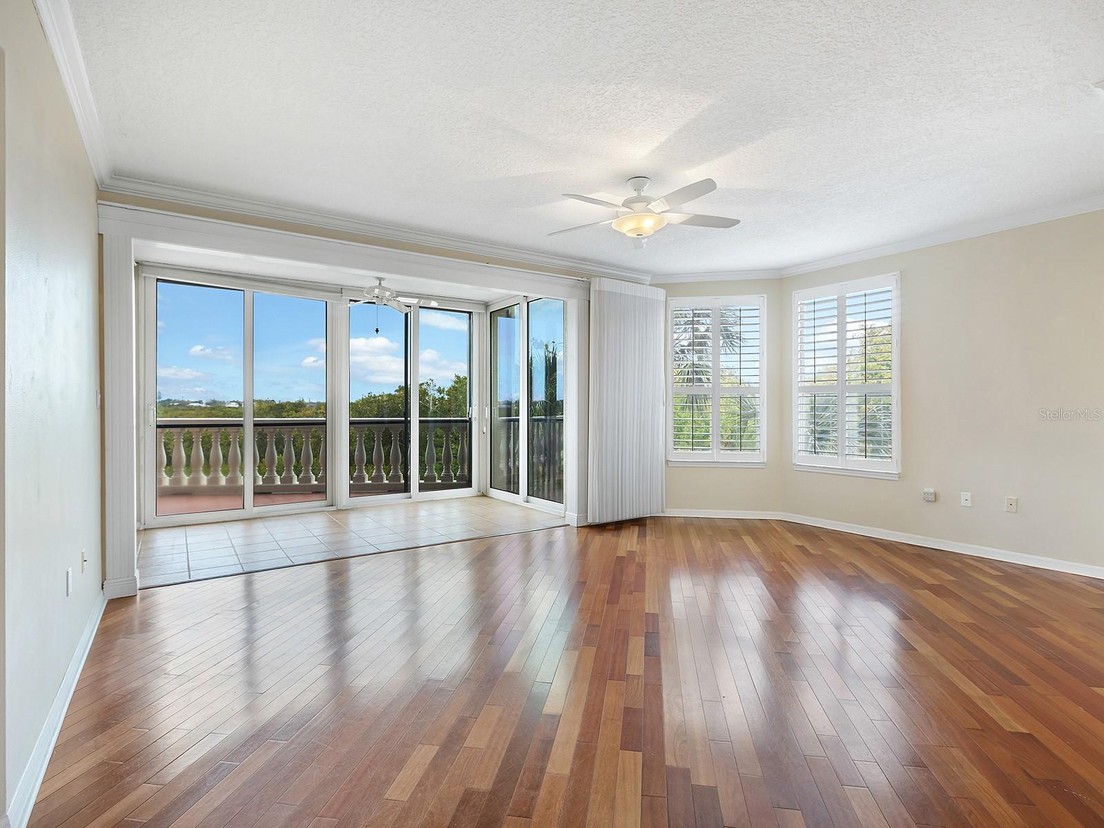 5420 Eagles Point Unit 106, Sarasota, FL 34231