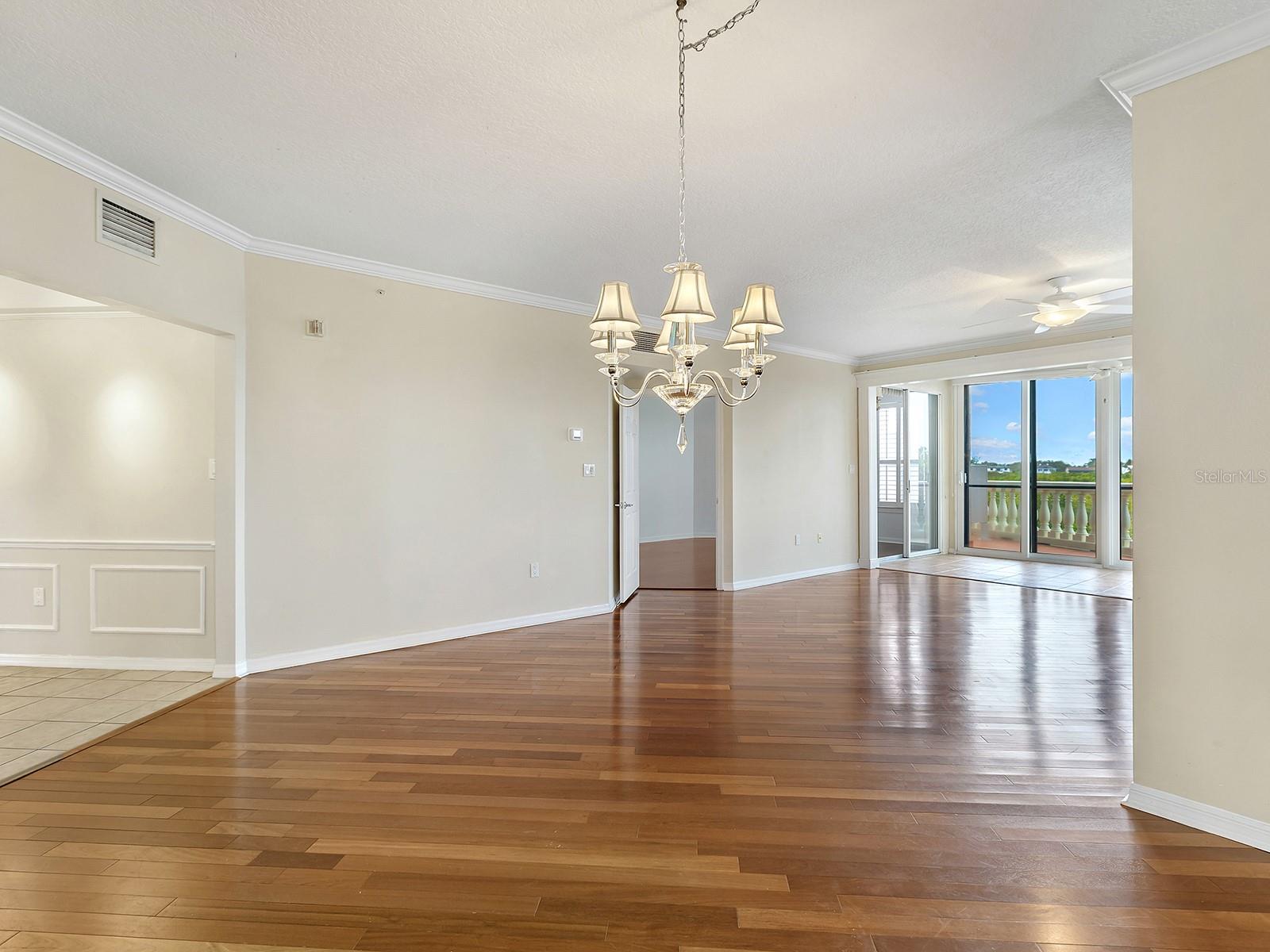 5420 Eagles Point Unit 106, Sarasota, FL 34231