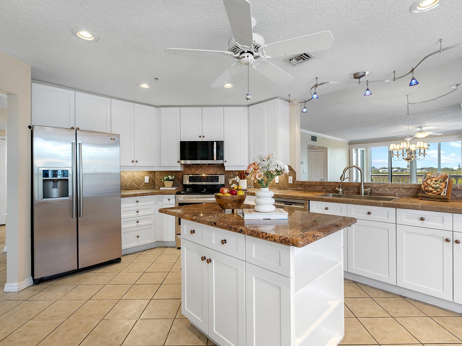 5420 Eagles Point Unit 106, Sarasota, FL 34231