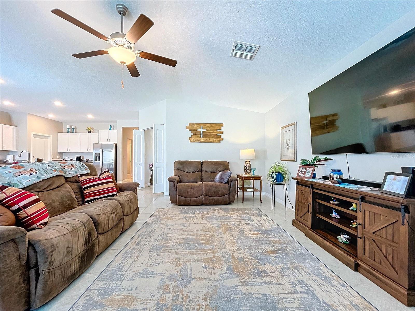 197 Rain Berry, Ruskin, FL 33570