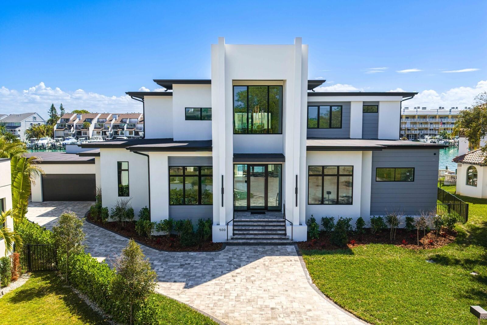 500 Barcelona, Tierra Verde, FL 33715