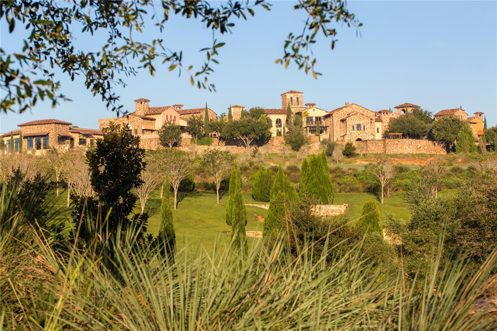 16123 Pendio, Bella Collina, FL 34756