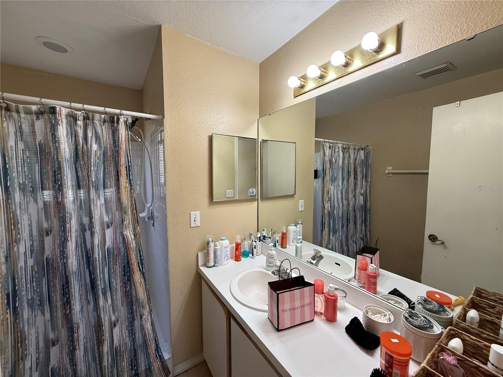 2006 Royal Bay Unit 126, Kissimmee, FL 34746