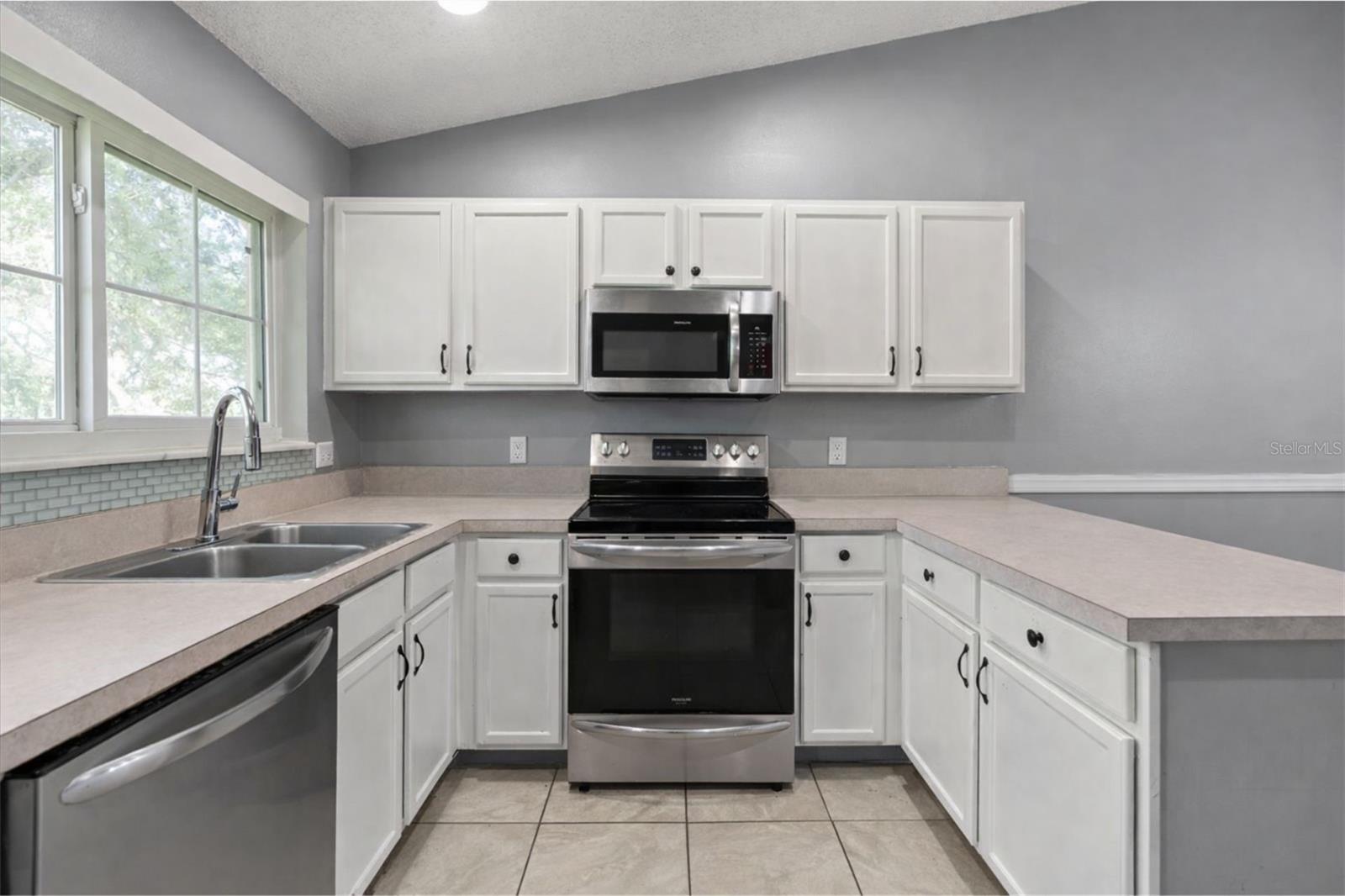 2832 Osprey Cove Unit 202, Kissimmee, FL 34746