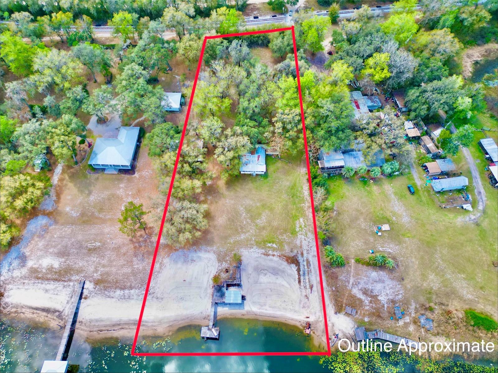 106 Sunnyside Beach, Hawthorne, FL 32640
