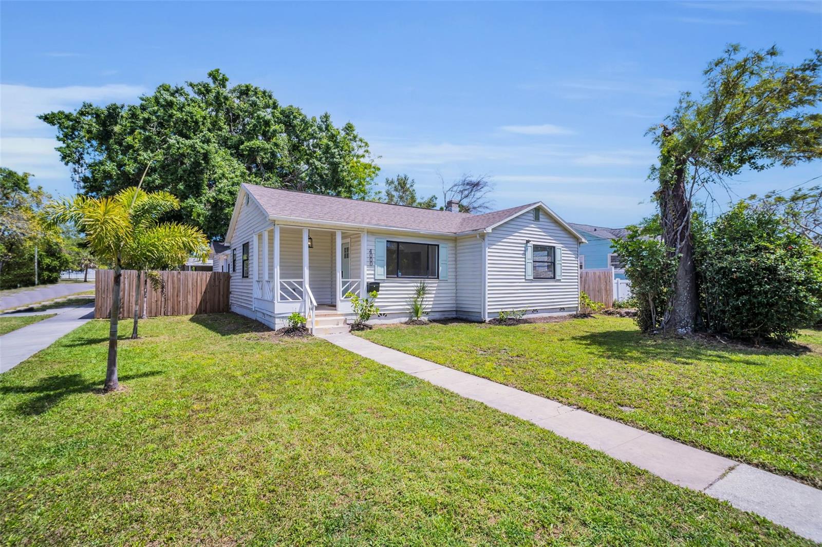 4000 Grove, St Petersburg, FL 33705