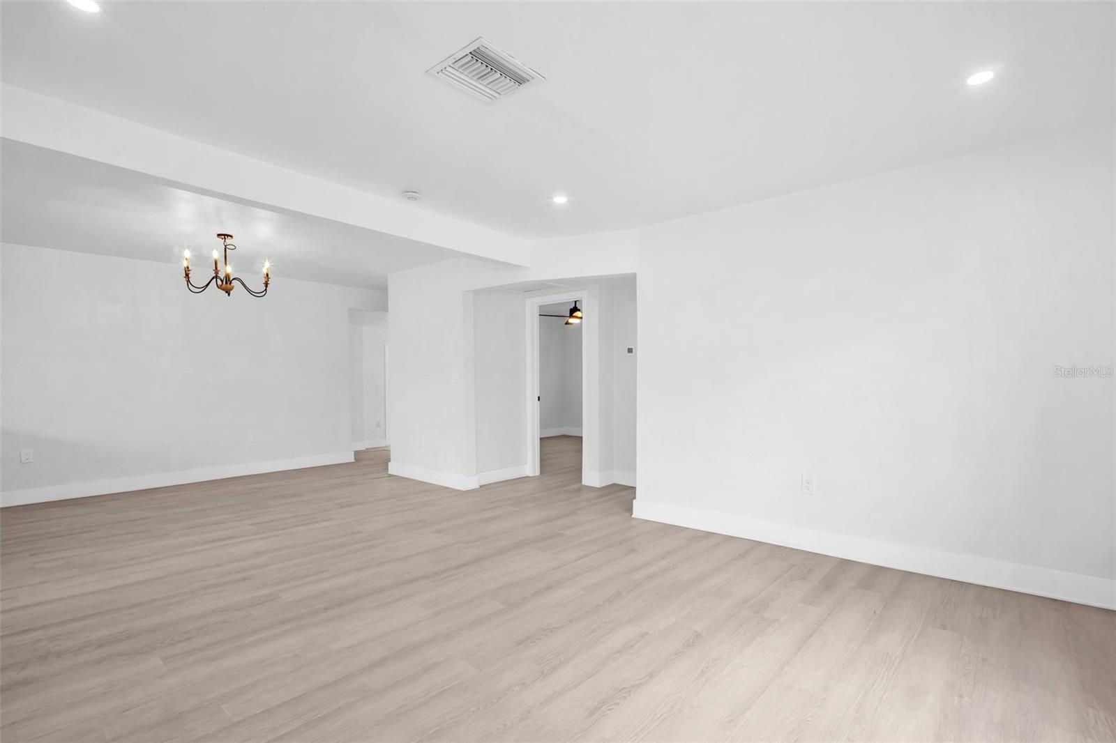 4000 Grove, St Petersburg, FL 33705