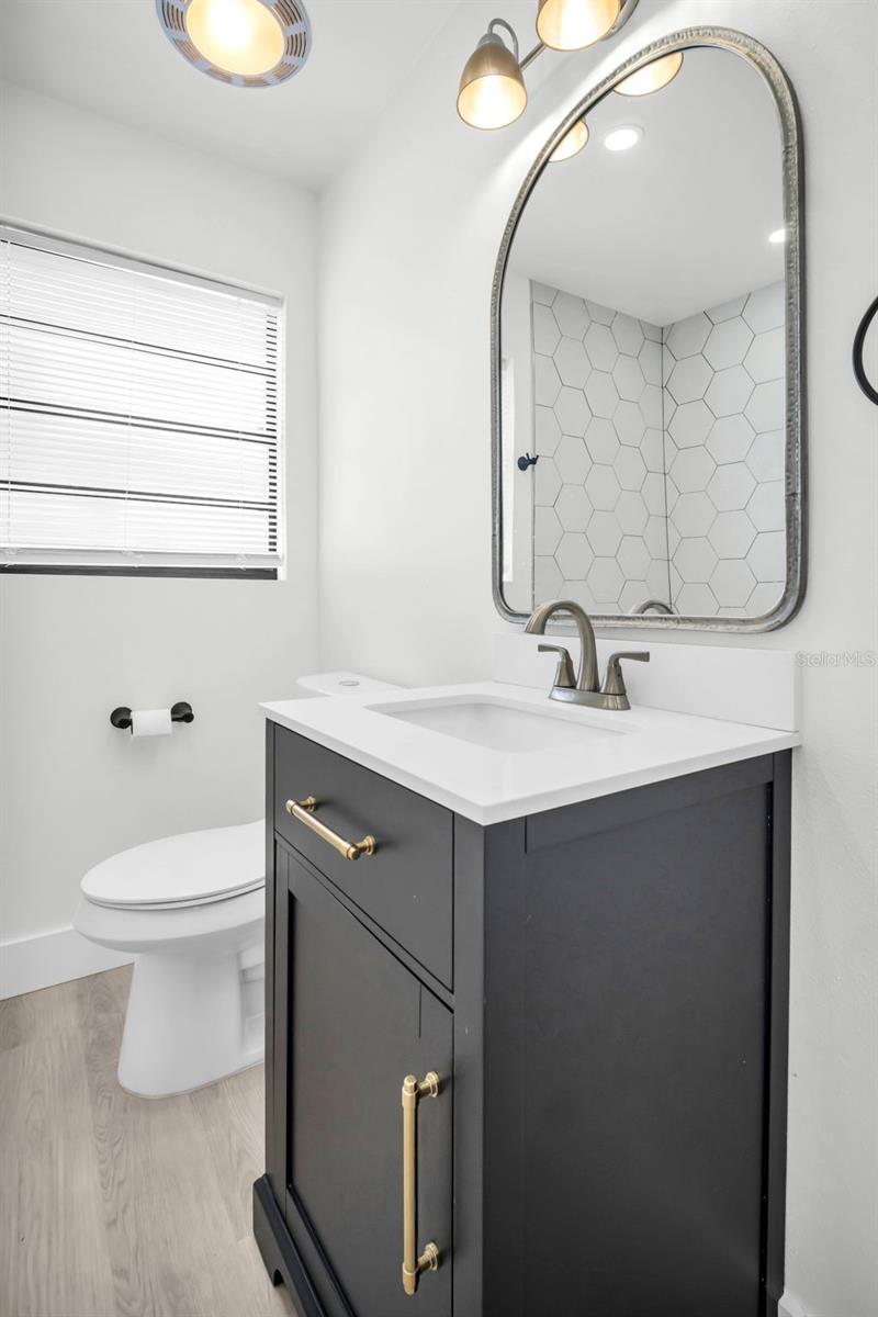 4000 Grove, St Petersburg, FL 33705