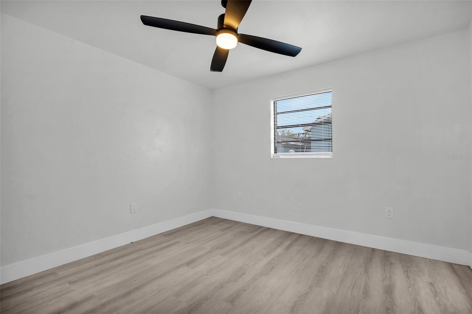 4000 Grove, St Petersburg, FL 33705