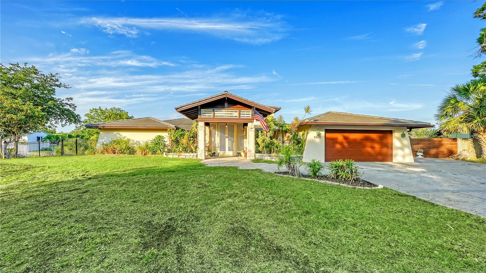 5500 Merrimac, Sarasota, FL 34231
