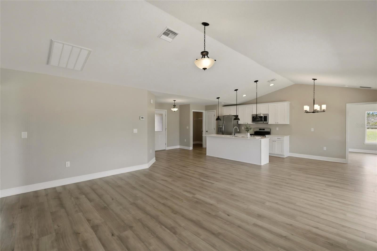 6809 Dickinson, Sebring, FL 33872