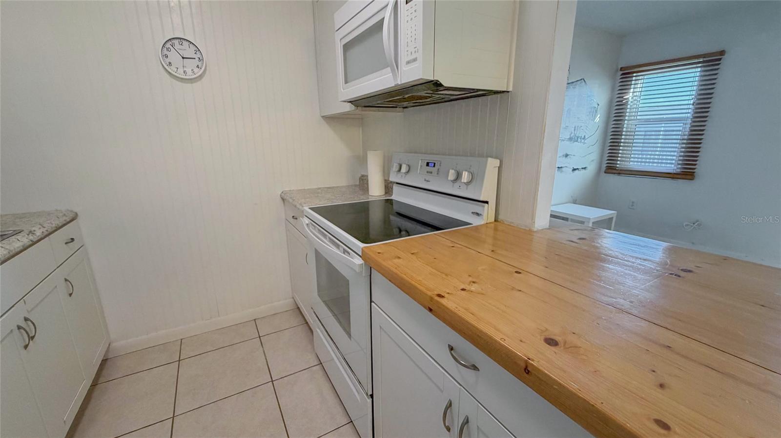215 Mcmullen Booth Unit 182, Clearwater, FL 33759