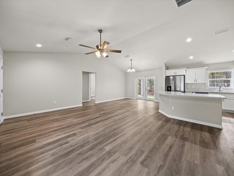 38 Willow, Ocala, FL 34472