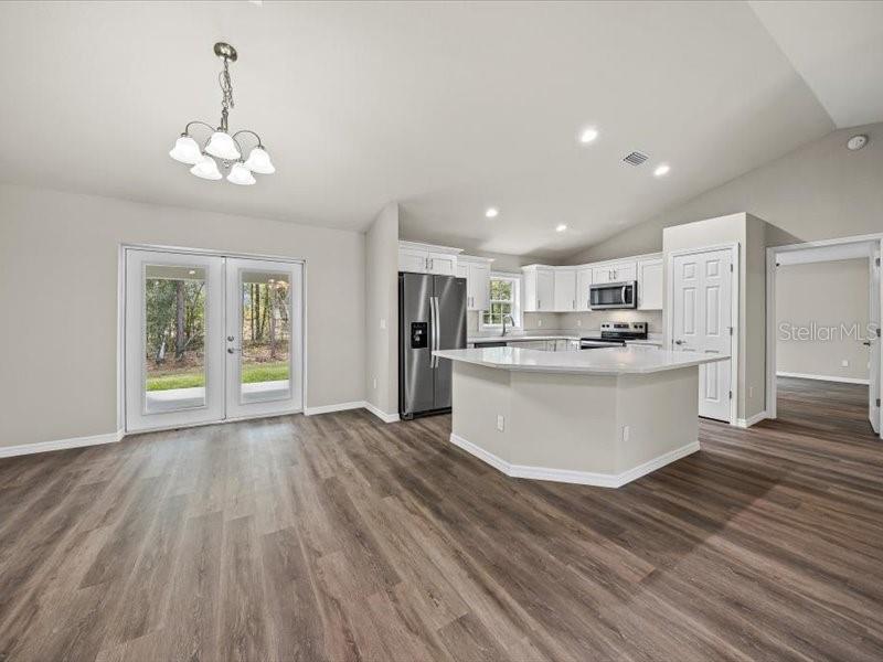 38 Willow, Ocala, FL 34472