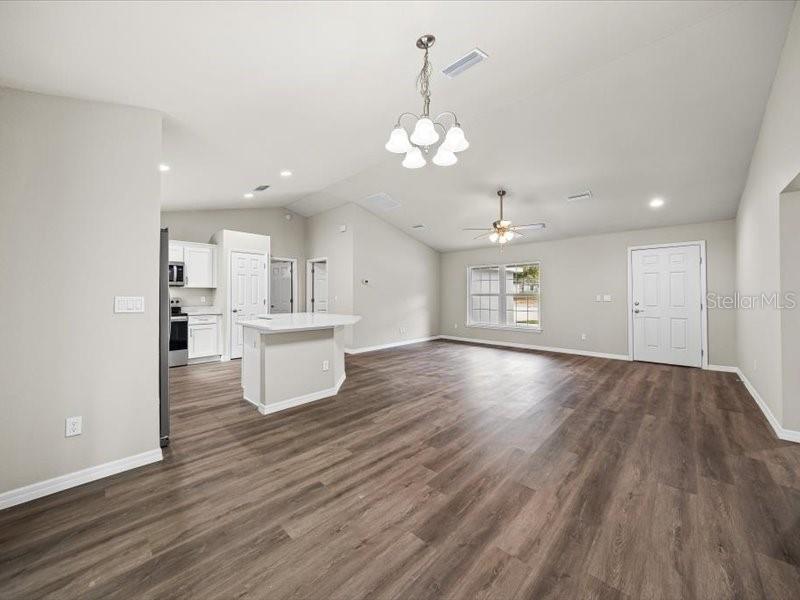38 Willow, Ocala, FL 34472