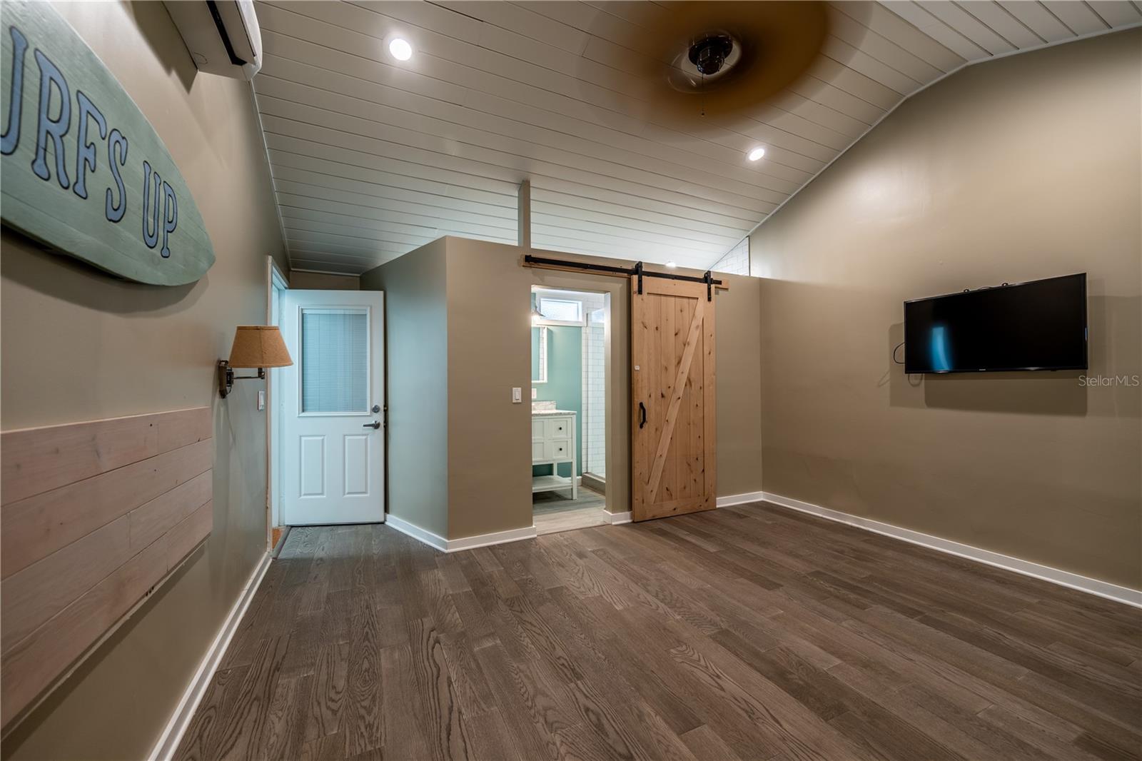 115 124th, Treasure Island, FL 33706