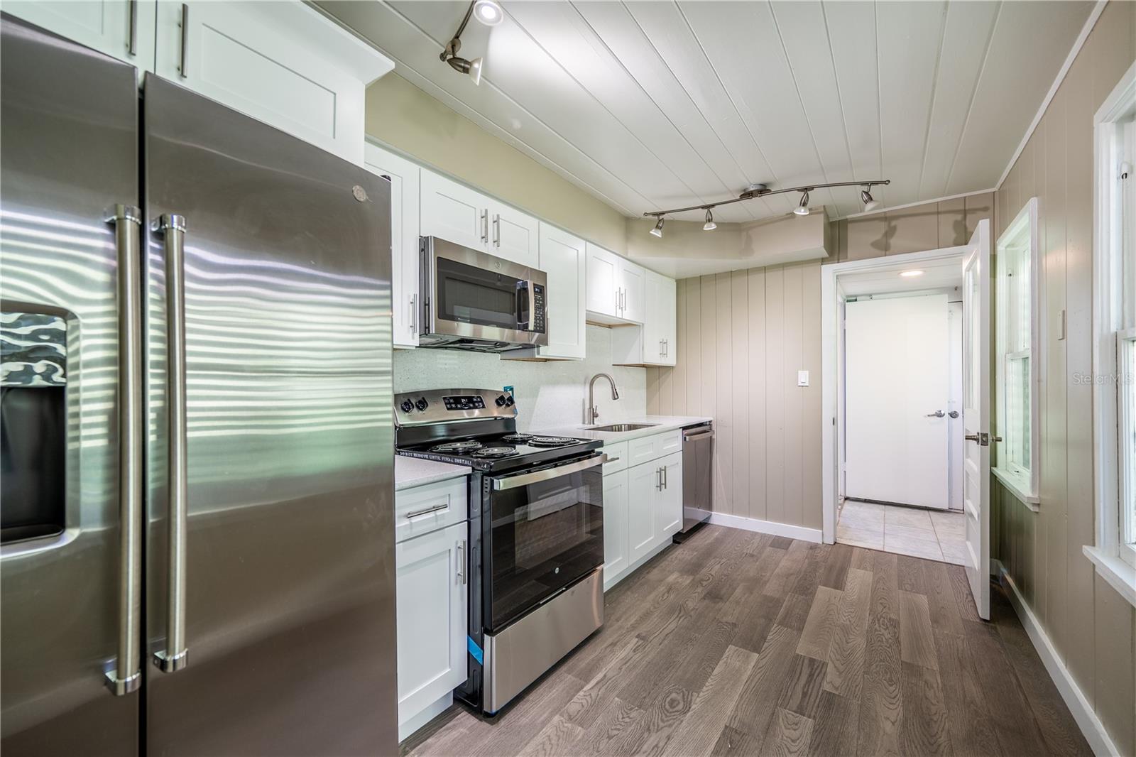 115 124th, Treasure Island, FL 33706