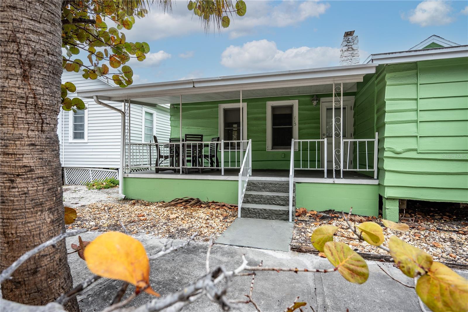 115 124th, Treasure Island, FL 33706