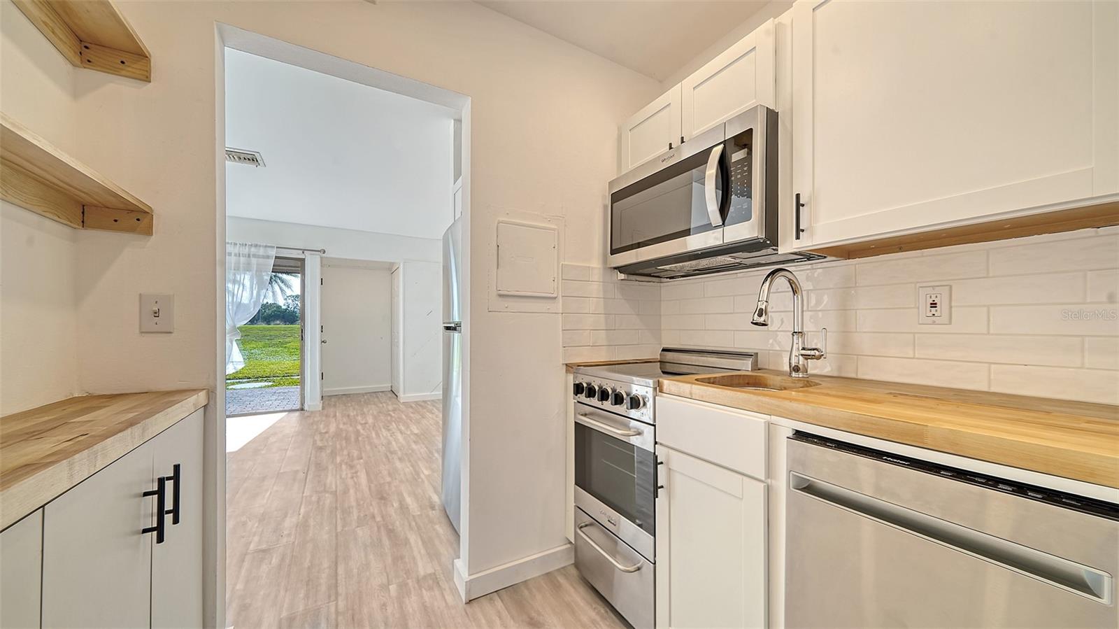 3507 Longmeadow Unit 4, Sarasota, FL 34235