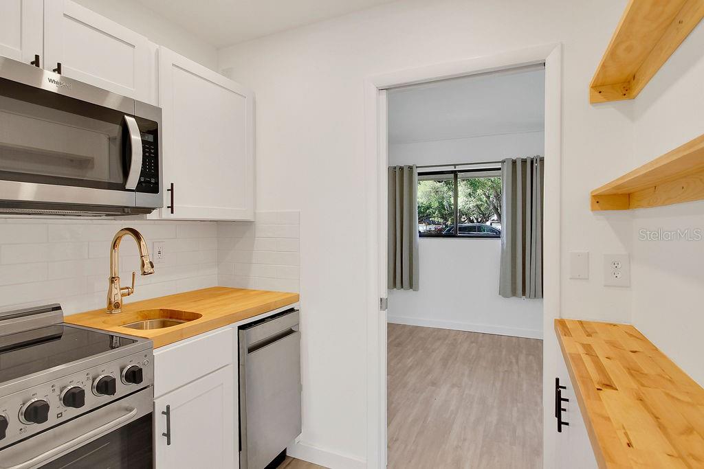 3507 Longmeadow Unit 4, Sarasota, FL 34235