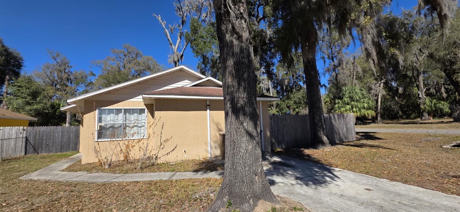 721 26th, Ocala, FL 34470