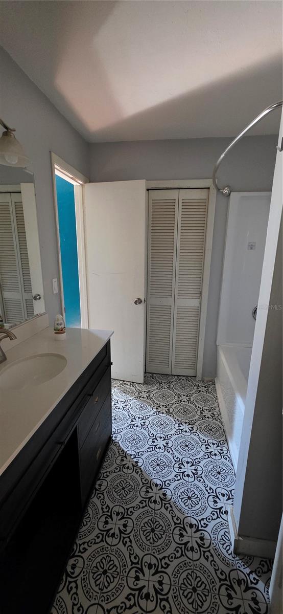 721 26th, Ocala, FL 34470