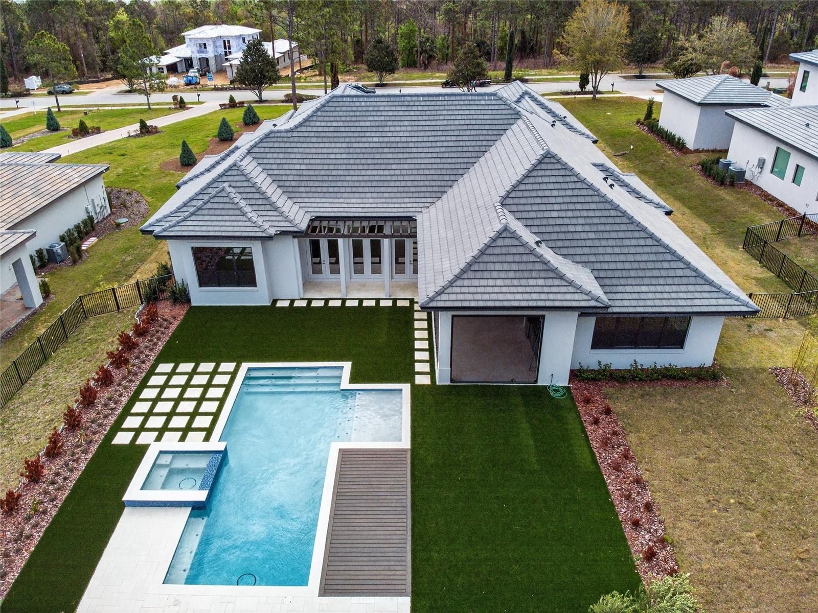 16130 Pendio, Bella Collina, FL 34756